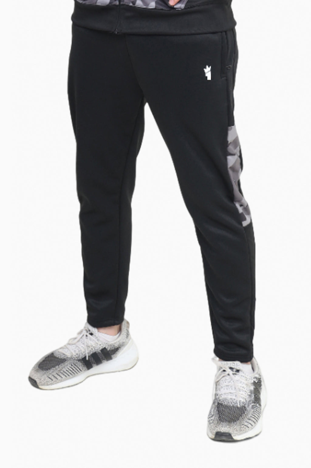 Mens - Winter Tracksuit - Black Camo Strike