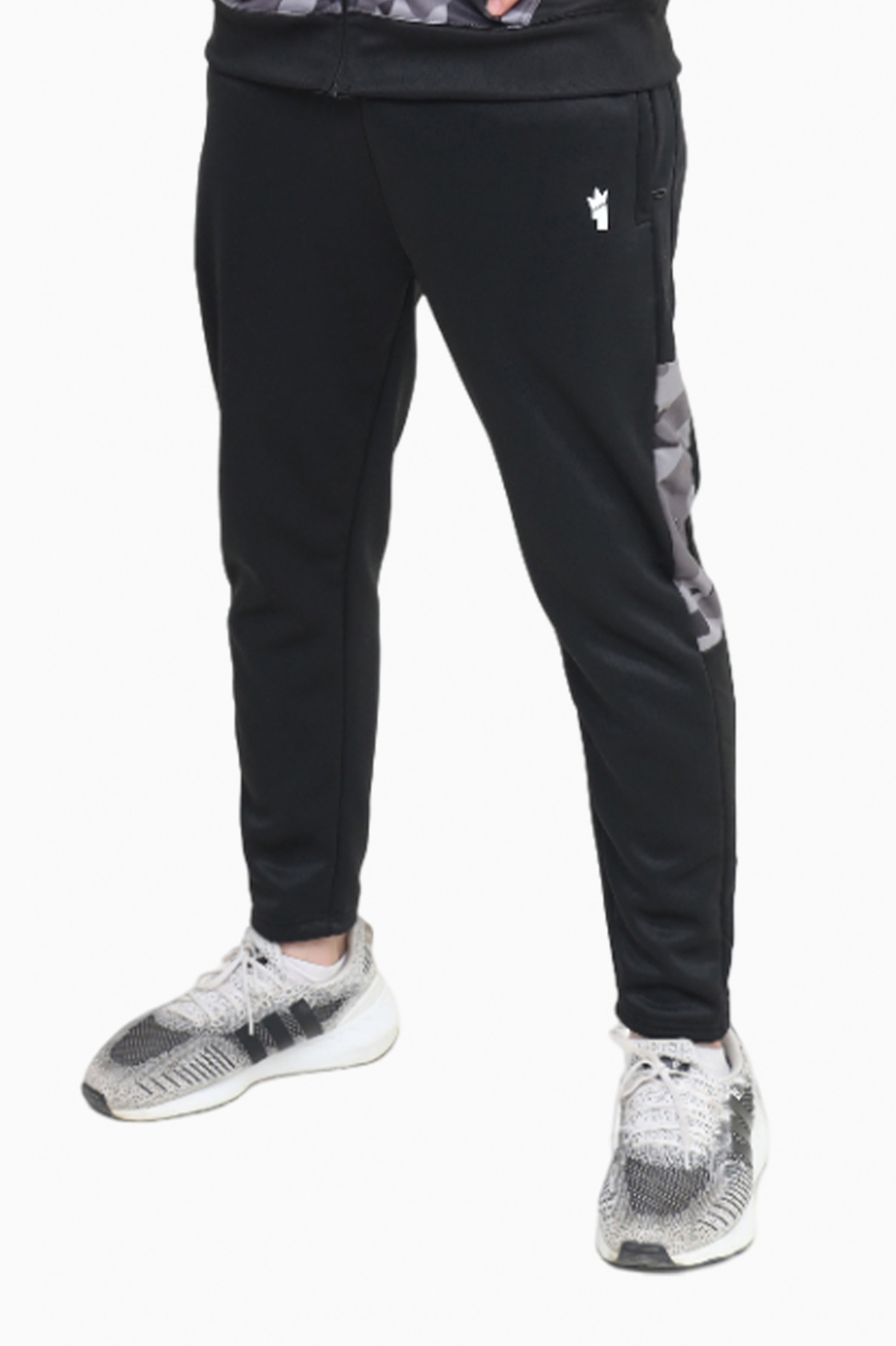 Mens - Winter Tracksuit - Black Camo Strike